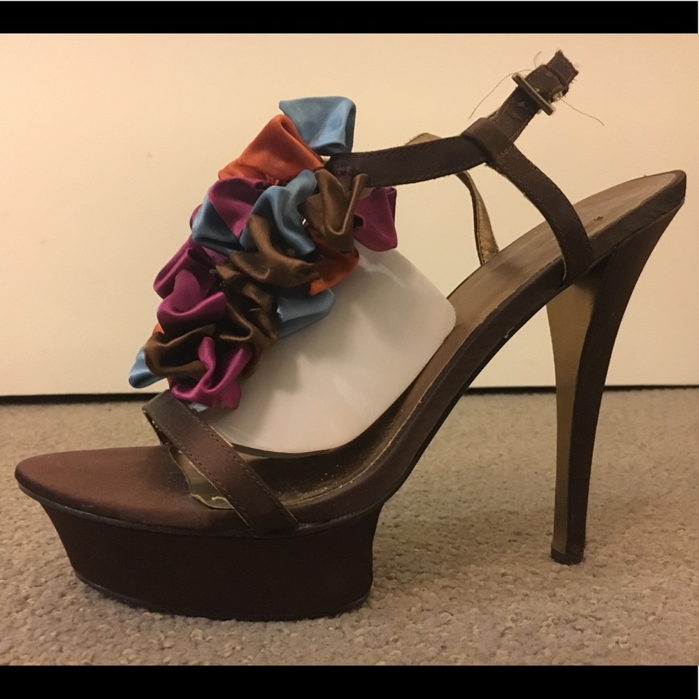Ribbon front platform stiletto